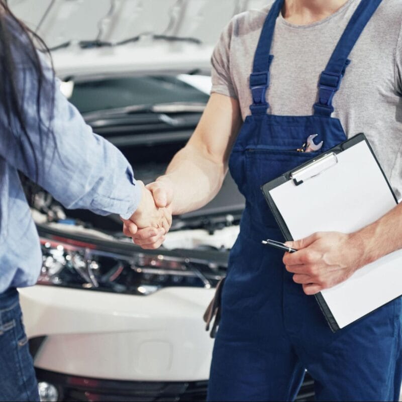 Voiture sans contrôle technique garée - vendre sa voiture sans CT en toute légalité