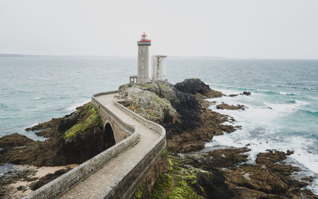 Le phare du Petit Minou à l'entrée de la rade de Brest