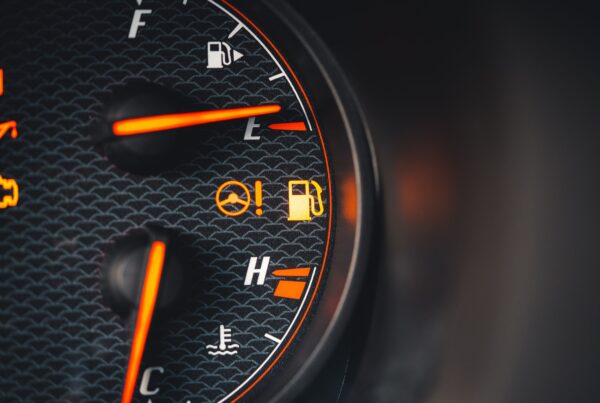 Moteur de voiture en surchauffe